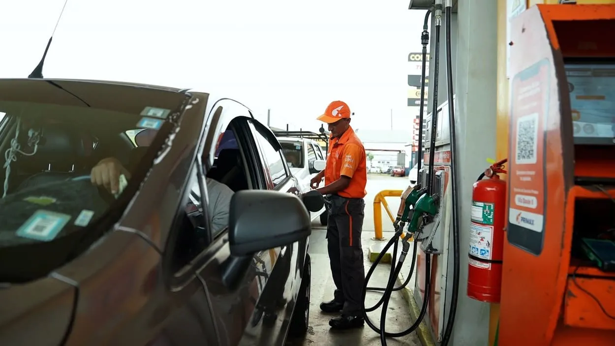 deficit comercial combustibles ecuador